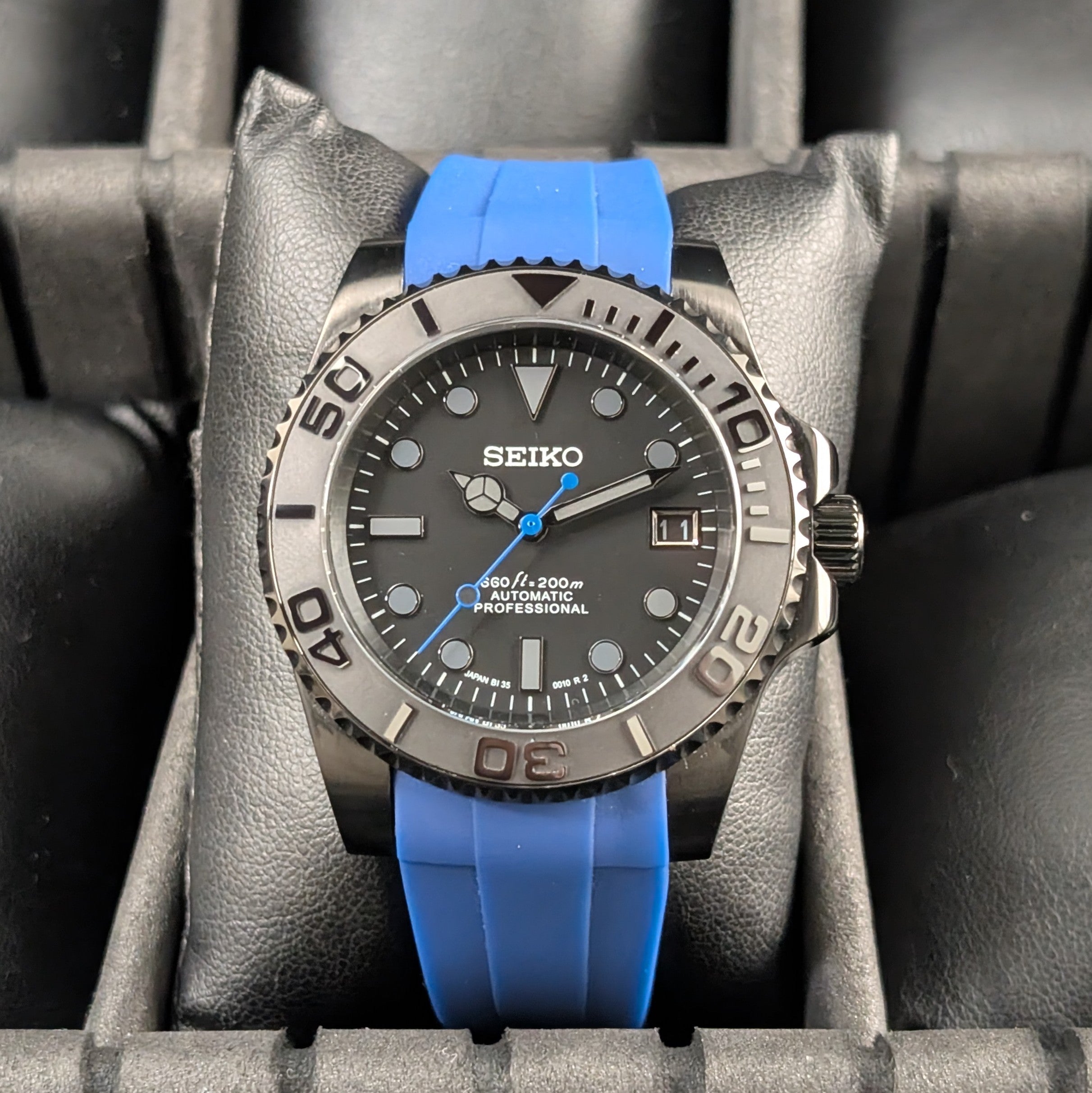 Dark Knight Blueline – Automatic Seiko Mod